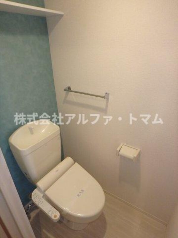 トイレ(温水洗浄暖房便座)