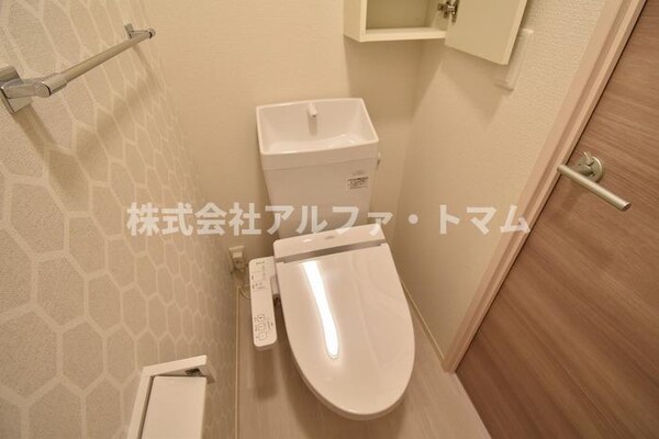トイレ(温水洗浄暖房便座)