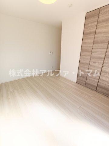 物件内観写真8　(洋室6.6帖)