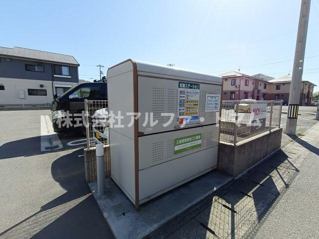 物件内観写真25　(ゴミ庫)