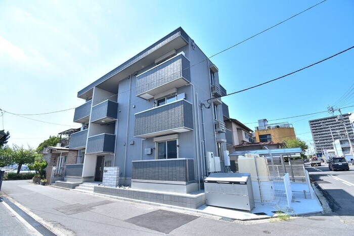 物件外観写真1　(建物外観)