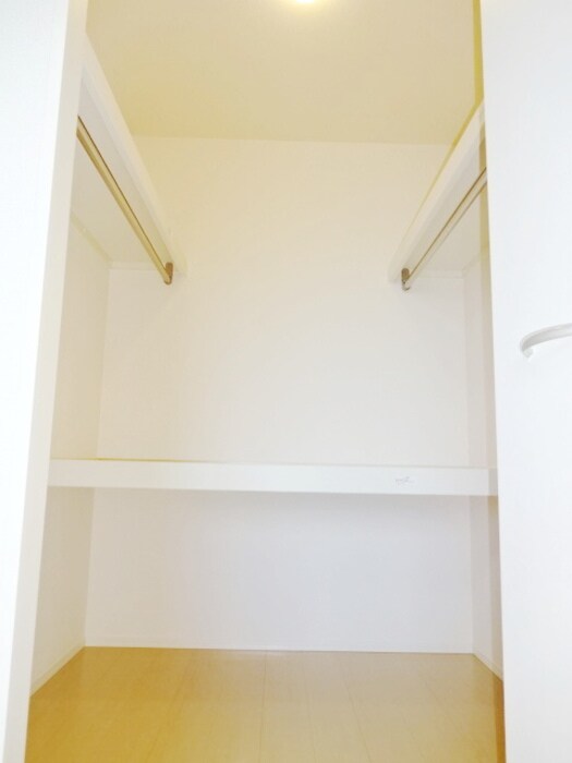 物件内観写真11　(収納)