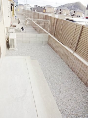 物件内観写真18　(庭（専用庭）)