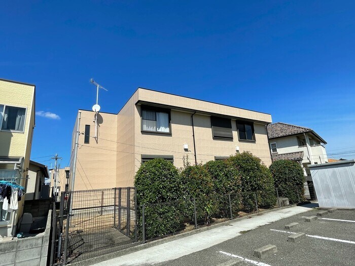 物件外観写真1　(建物外観)