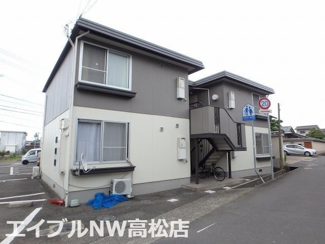 コーポラスM