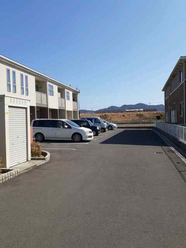 駐車場(駐車場)