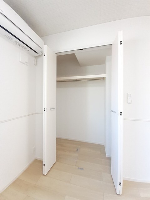 物件内観写真9　(収納)