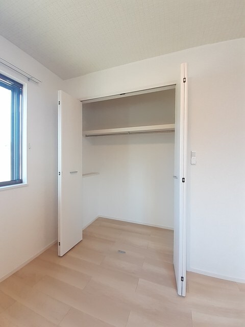 物件内観写真9　(収納)