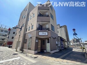 西の丸香西ビル外観写真