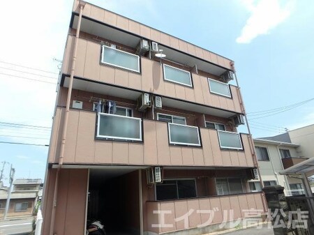 シャンブル木太外観写真