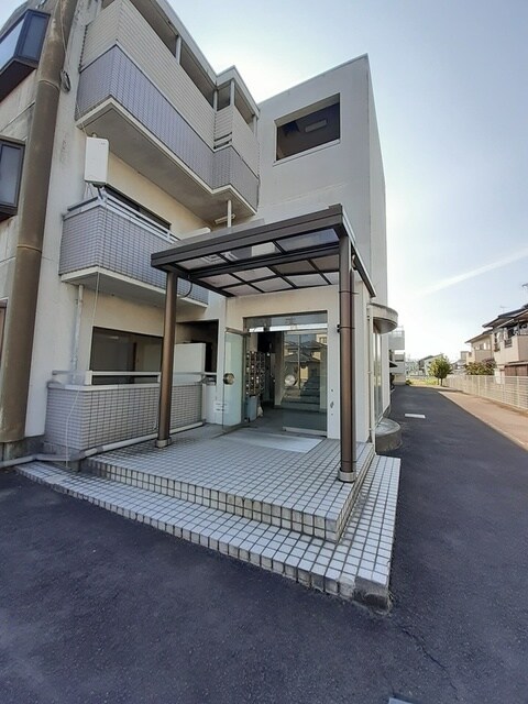 物件外観写真2　(その他共有部分)