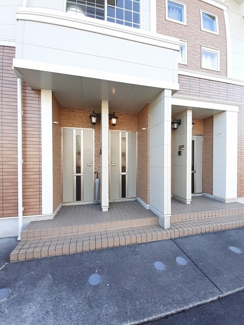 物件外観写真2　(その他共有部分)