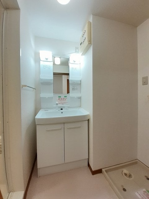 物件内観写真6　(洗面所)