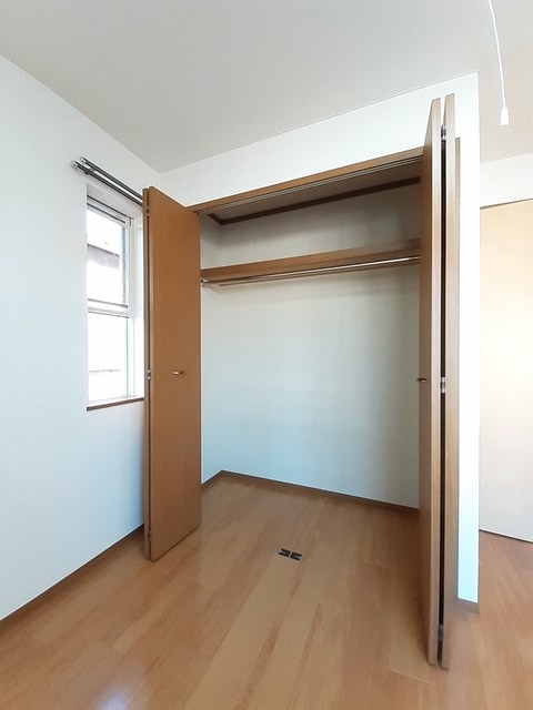 物件内観写真10　(収納)