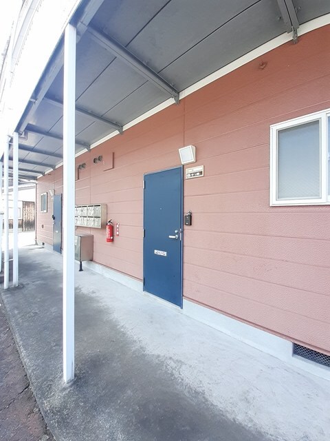 物件外観写真2　(その他共有部分)