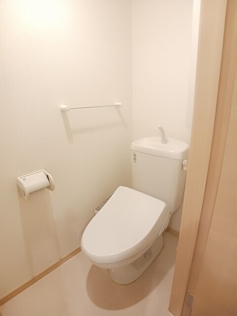 物件内観写真6　(トイレ)