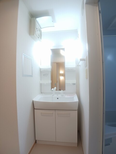 物件内観写真7　(洗面所)