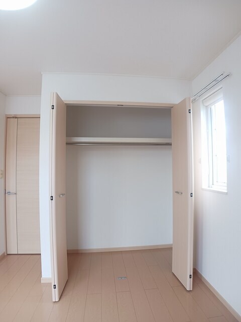 物件内観写真9　(収納)