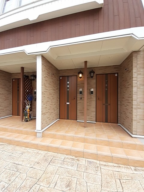 物件外観写真2　(その他共有部分)