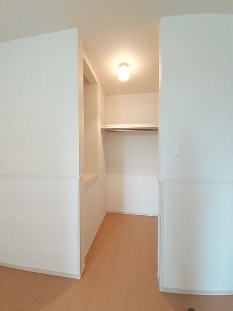 物件内観写真10　(収納)