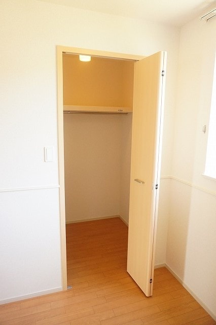 物件内観写真11　(収納)