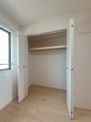 物件内観写真10　(収納)