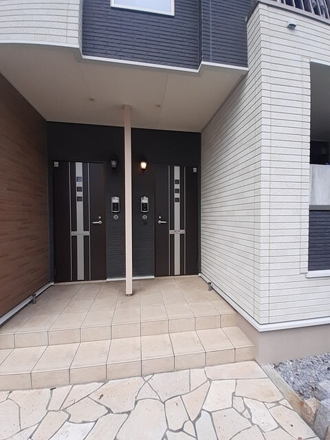 物件外観写真2　(その他共有部分)