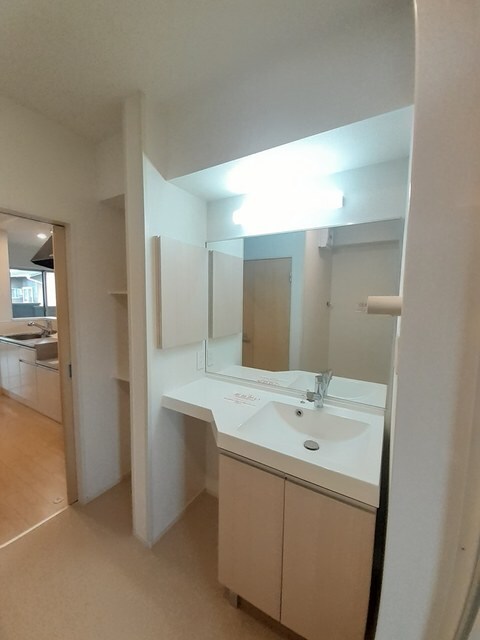 物件内観写真6　(洗面所)