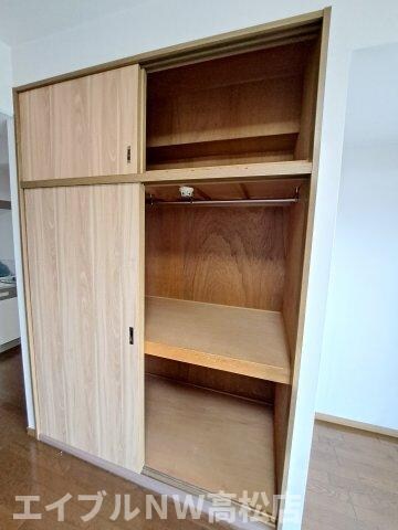 物件内観写真11　(収納)