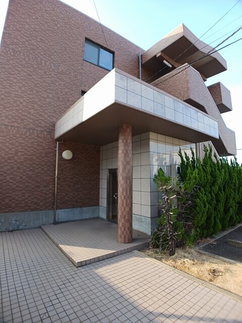 物件外観写真2　(エントランス)