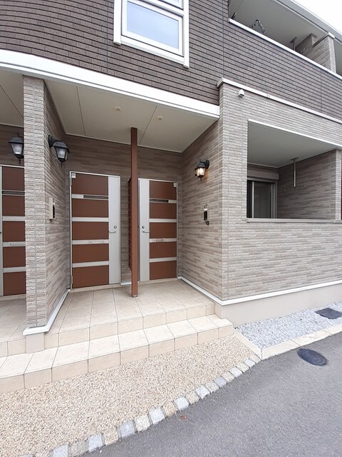 物件外観写真2　(その他共有部分)