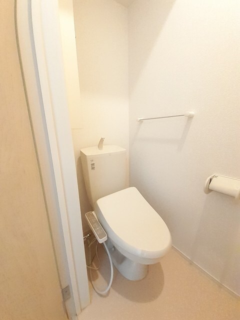 物件内観写真7　(トイレ)