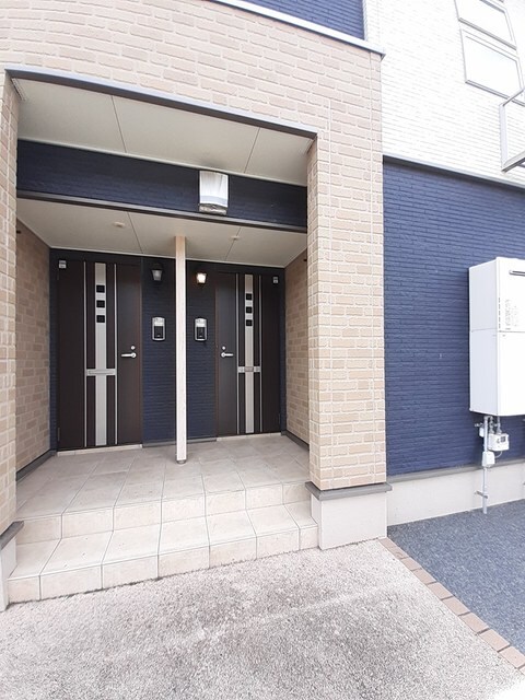 物件外観写真2　(その他共有部分)