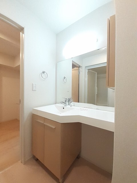 物件内観写真6　(洗面所)