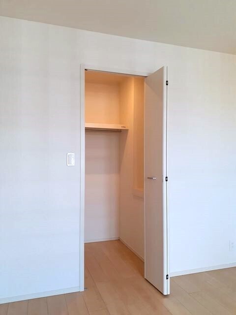 物件内観写真11　(収納)