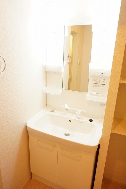 物件内観写真7　(洗面所)