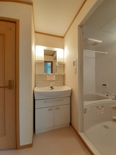 物件内観写真6　(洗面所)