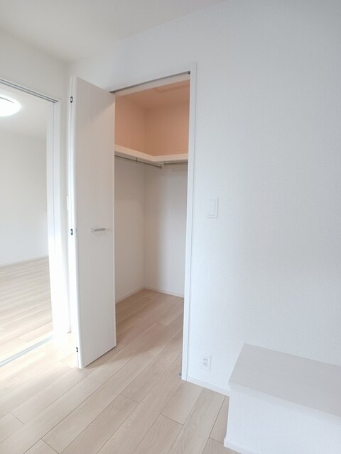 物件内観写真10　(収納)