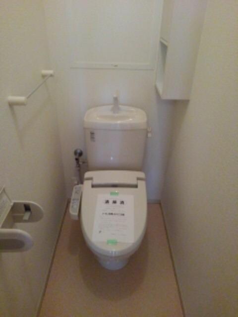 物件内観写真8　(トイレ)