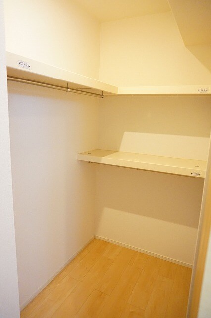 物件内観写真11　(収納)