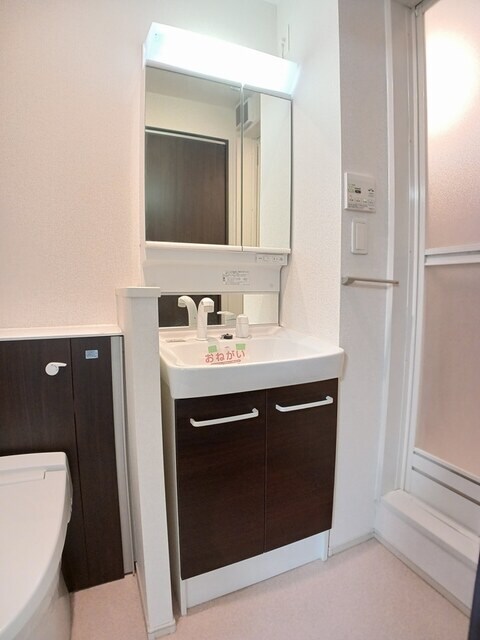 物件内観写真7　(洗面所)