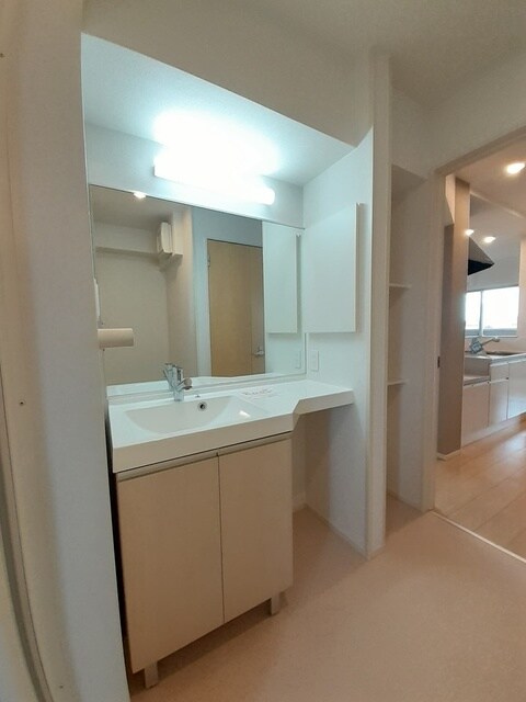 物件内観写真7　(洗面所)