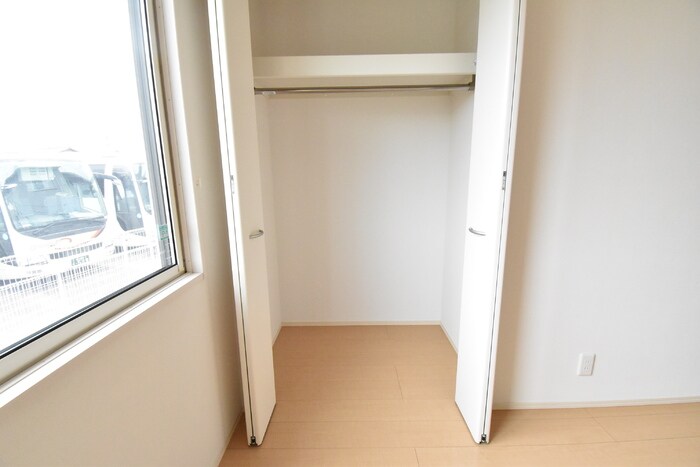 物件内観写真9　(クローゼット)