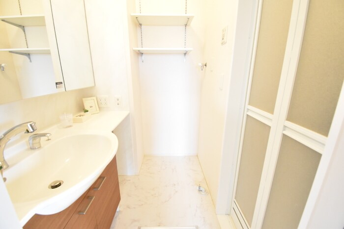 物件内観写真15　(室内洗濯機置場)