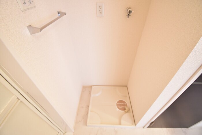 物件内観写真18　(室内洗濯機置場)