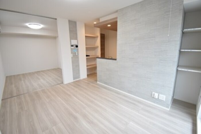 物件内観写真7　(ＬＤＫ１０．８帖)