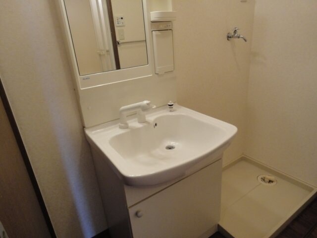 物件内観写真4　(洗面)