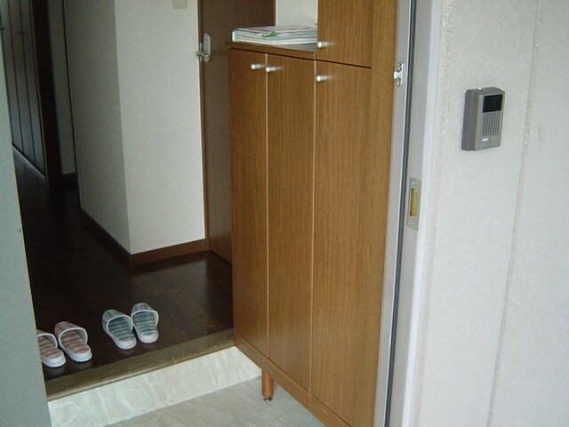 物件内観写真11　(下駄箱)