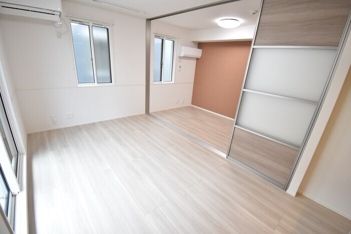 物件内観写真8　(ＬＤＫ１０．７帖～洋室３．５帖)