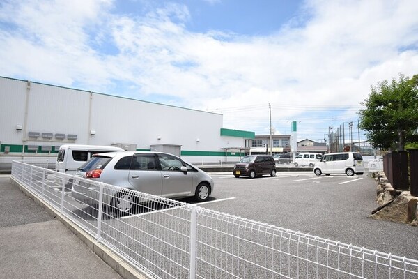 駐車場(駐車場)